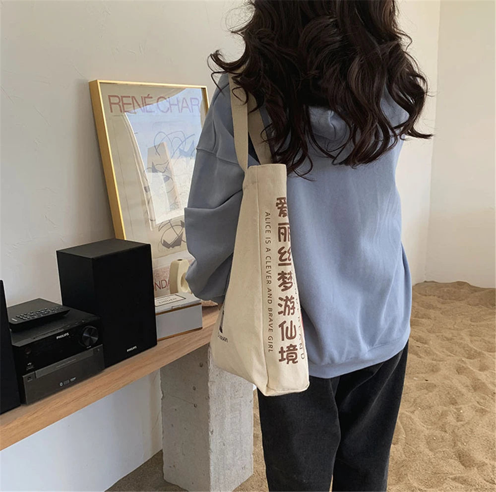 Women'S Canvas Shoulder Bag Alice in Wonderland Shopping Bags Students Book Bag Cotton Cloth Handbags Tote Bags for Girls Bolsos