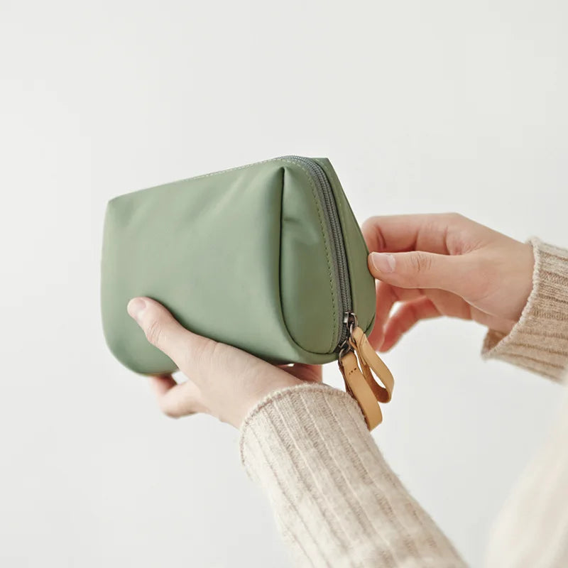 1PC Portable Women Makeup Bag Cosmetic Bag Coin Pouch Storage Bag Mini Lipstick Bag Small Bag Toiletry Bag Organizer Case